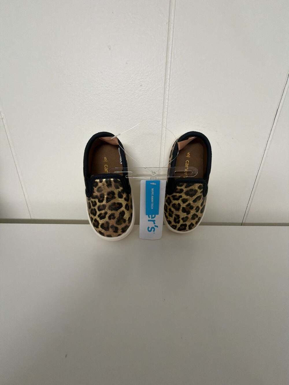Carter's Nettie Size 5M Leopard Slip-On Sneakers